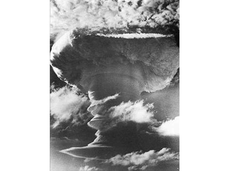 First successful British H-bomb test - Operation Grapple X Round C1 - over Kiritimati on November 8 1957