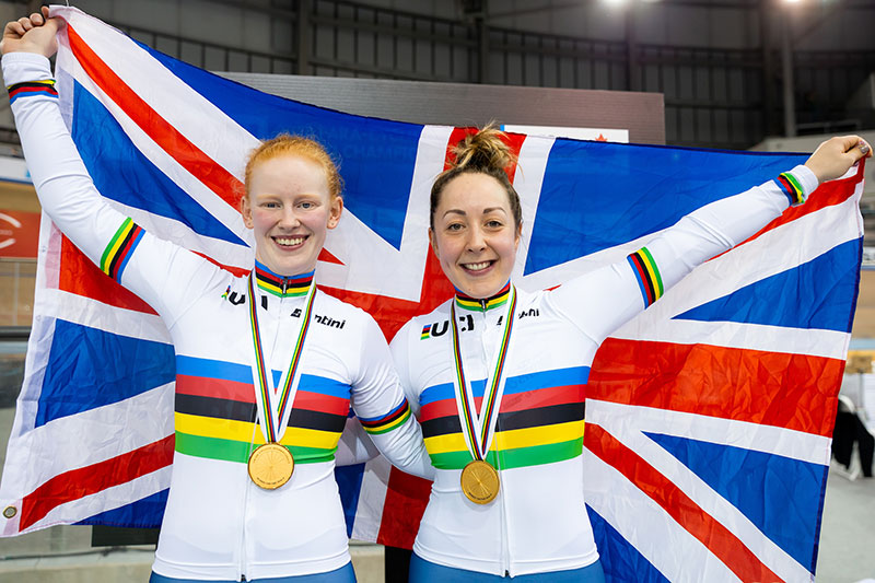 Helen Scott and partner Sophie Thornhill. Image: SWpix